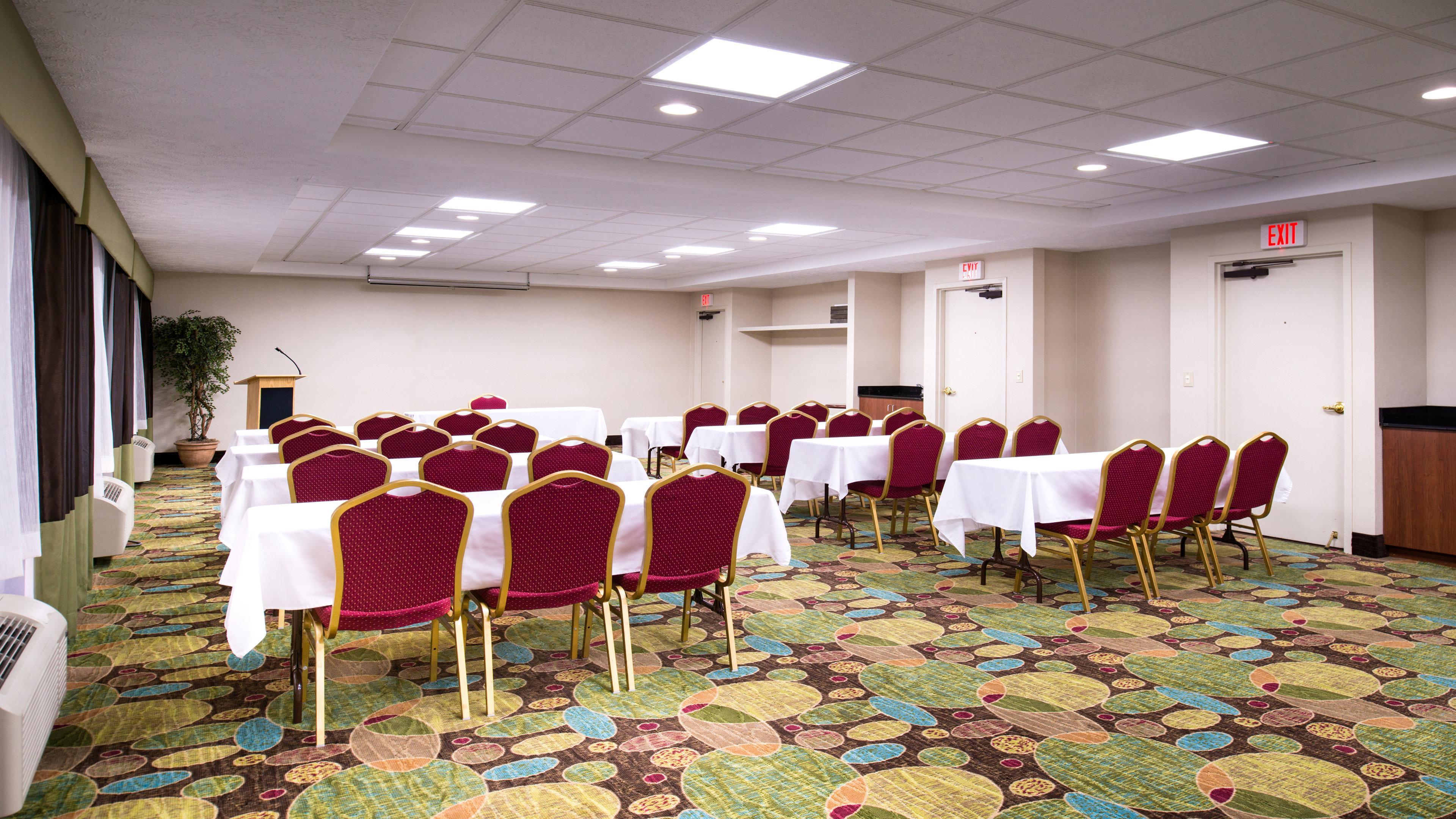Holiday Inn Hotel & Suites Warren By Ihg Luaran gambar